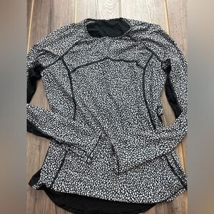 Lululemon open back top